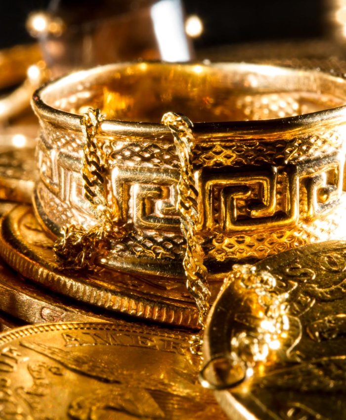 jewels-and-gold-coins jewels-and-gold-coins